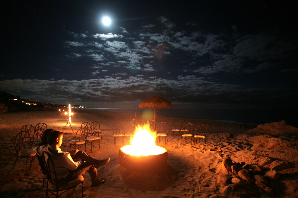 beach-fire-with-people-1024x682.jpg